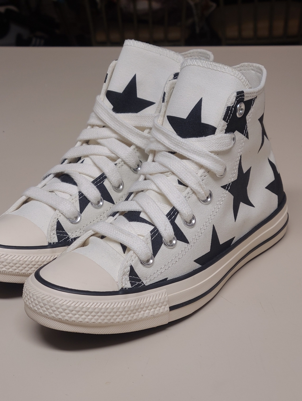 Converse CTAS Big Stars Chuck Taylor All Star hi top sneakers size 8